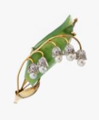 14 kt Gold Nephrit-Diamant-Perl-Brosche, GG/WG 585/000,