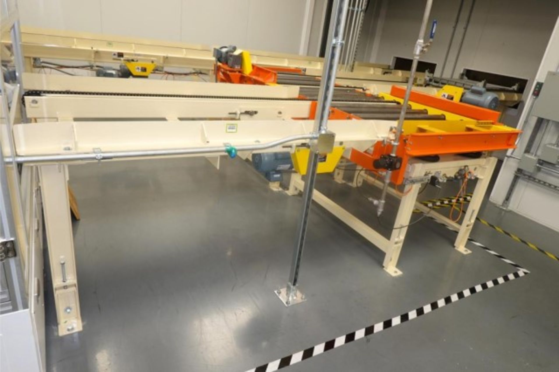 Powered Chain Drive Conveyor