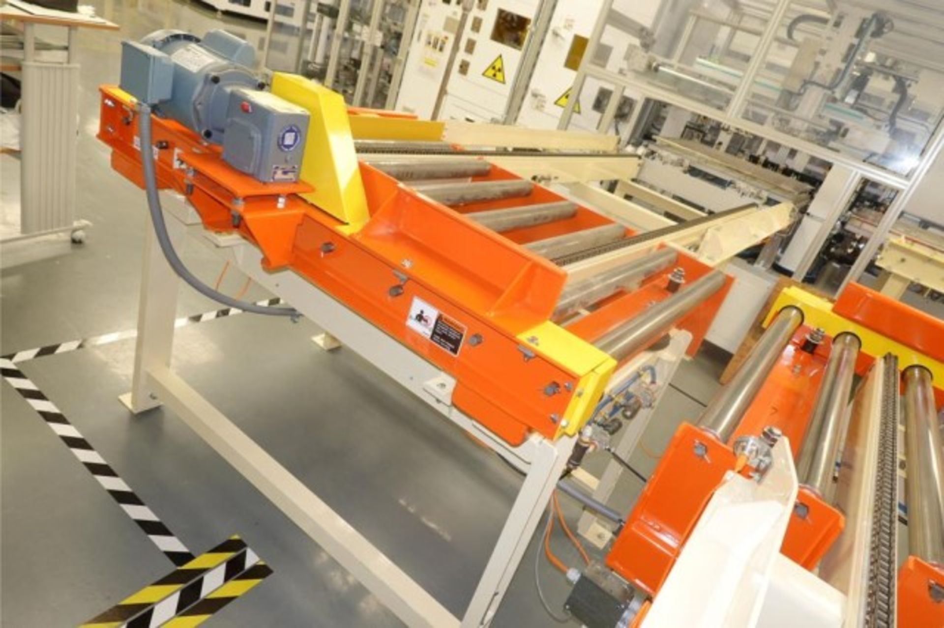 Powered Chain Drive Conveyor - Image 3 of 12