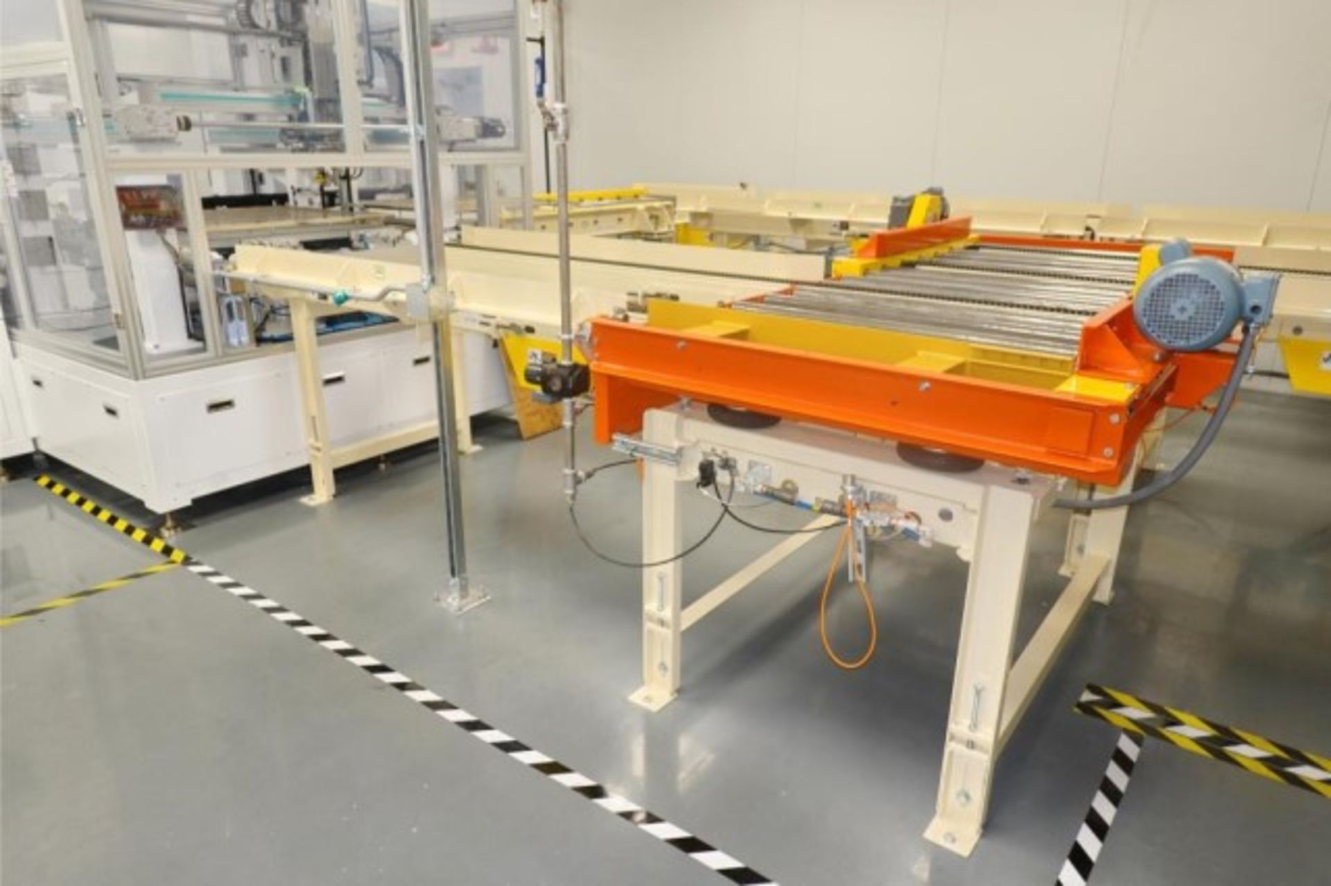 Powered Chain Drive Conveyor - Image 12 of 12