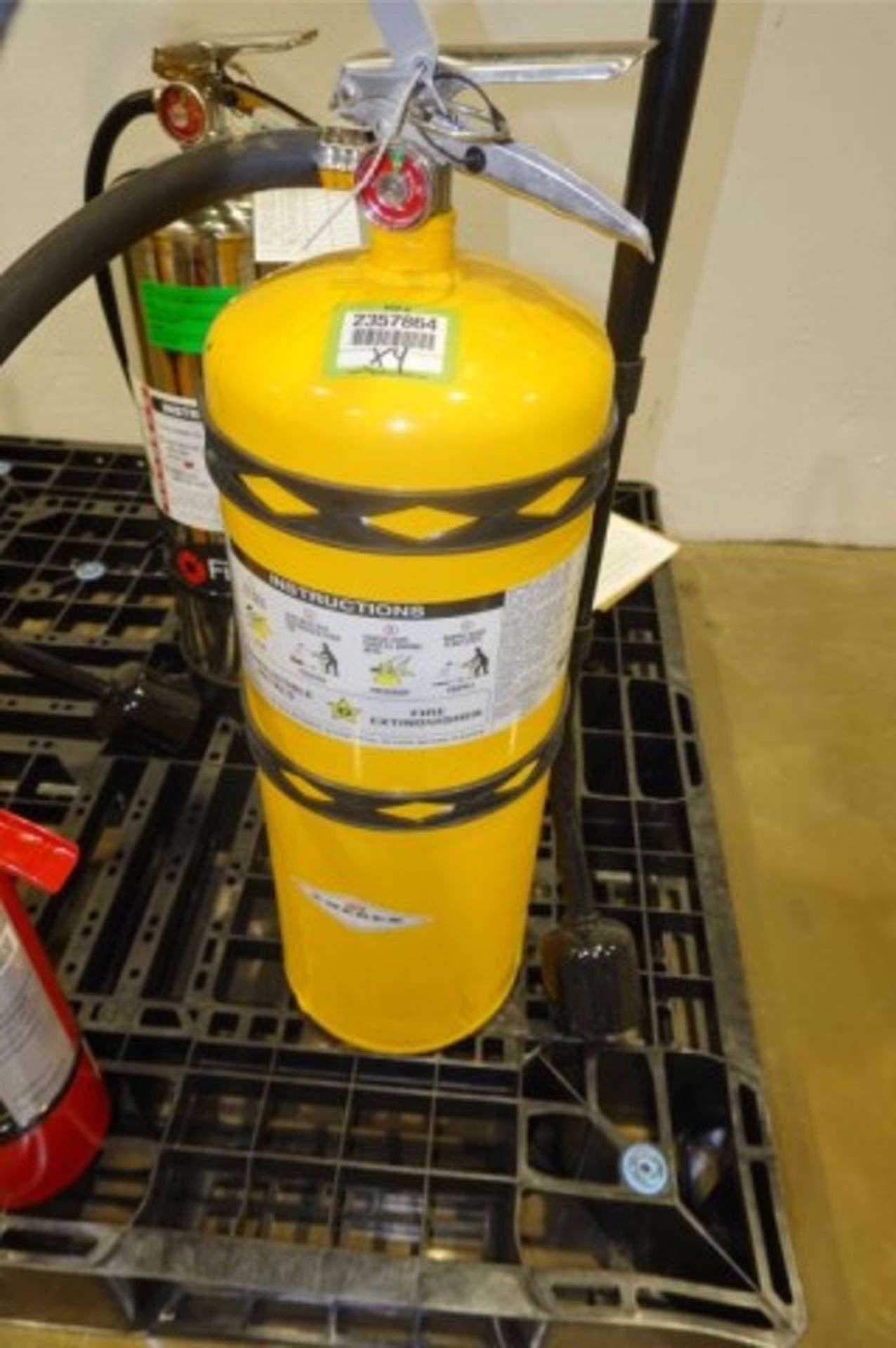 Manufacturing Floor Fire Extinguishers - Image 2 of 6