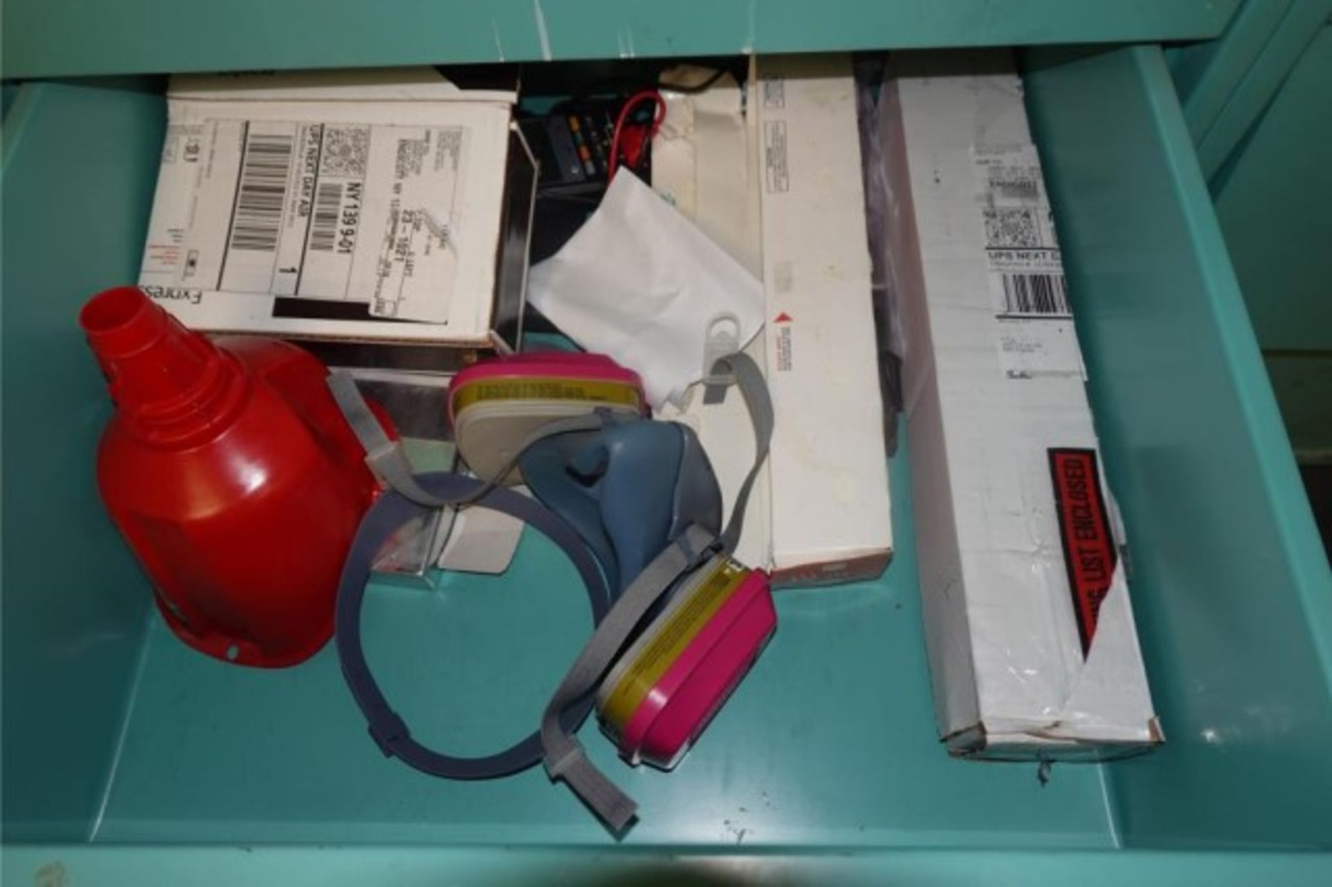 Hamilton 6' ft. Laminar Flow Bench - Image 8 of 8