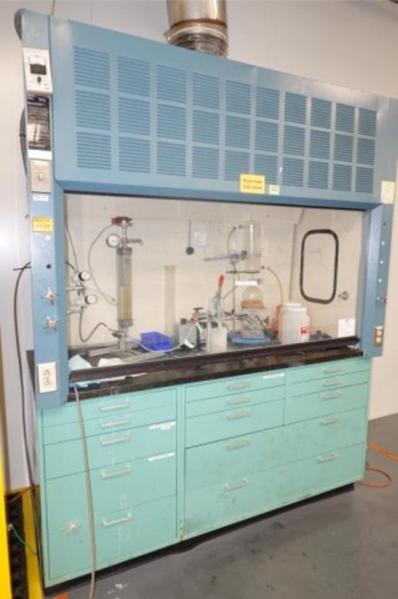 Hamilton 6' ft. Laminar Flow Bench - Image 2 of 8