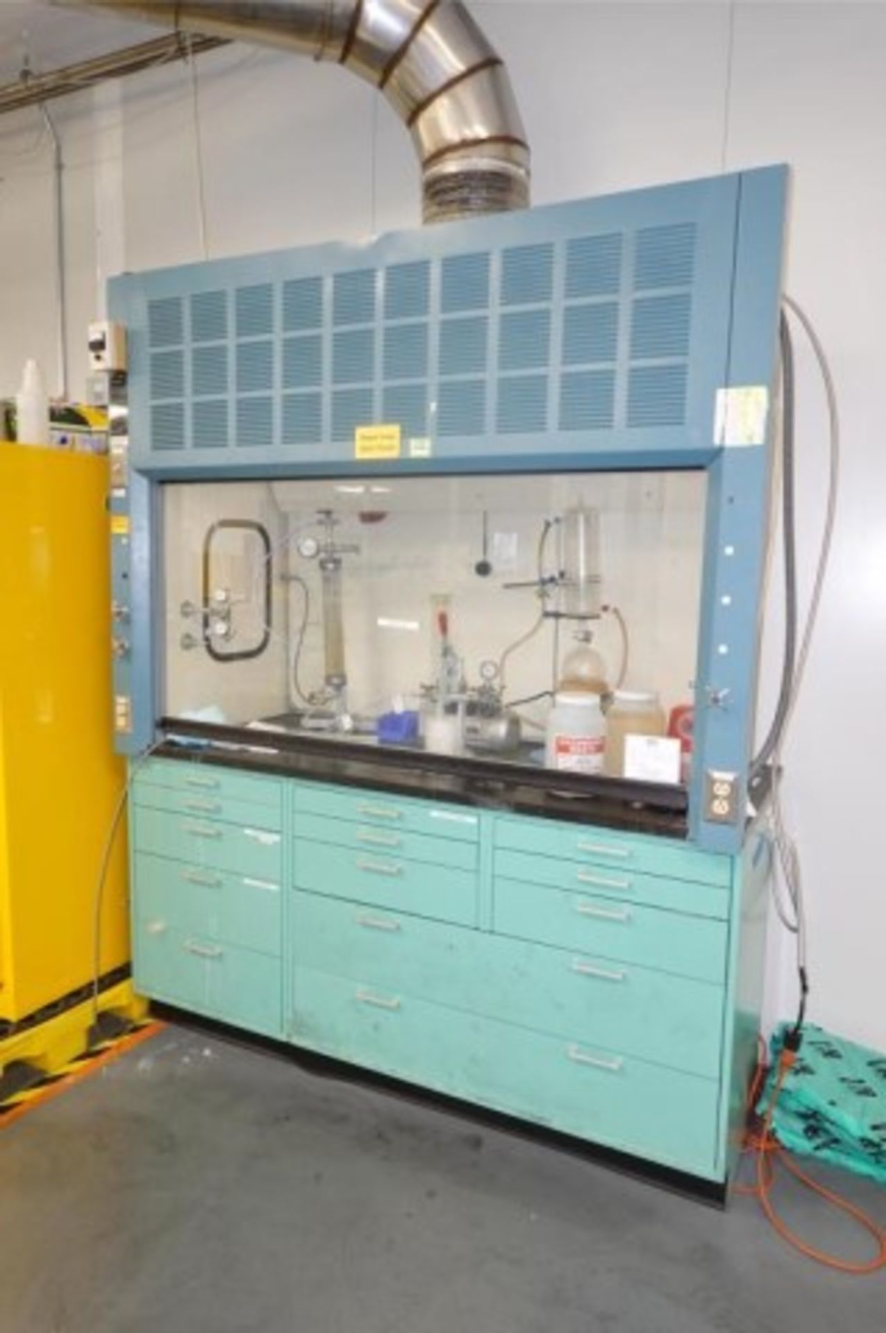 Hamilton 6' ft. Laminar Flow Bench