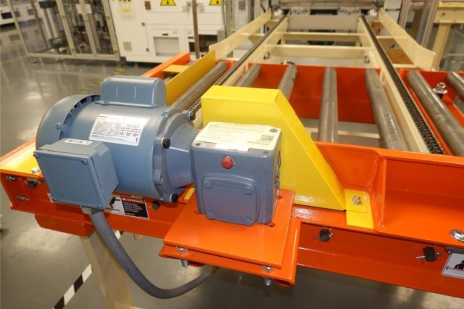 Powered Chain Drive Conveyor - Image 4 of 12