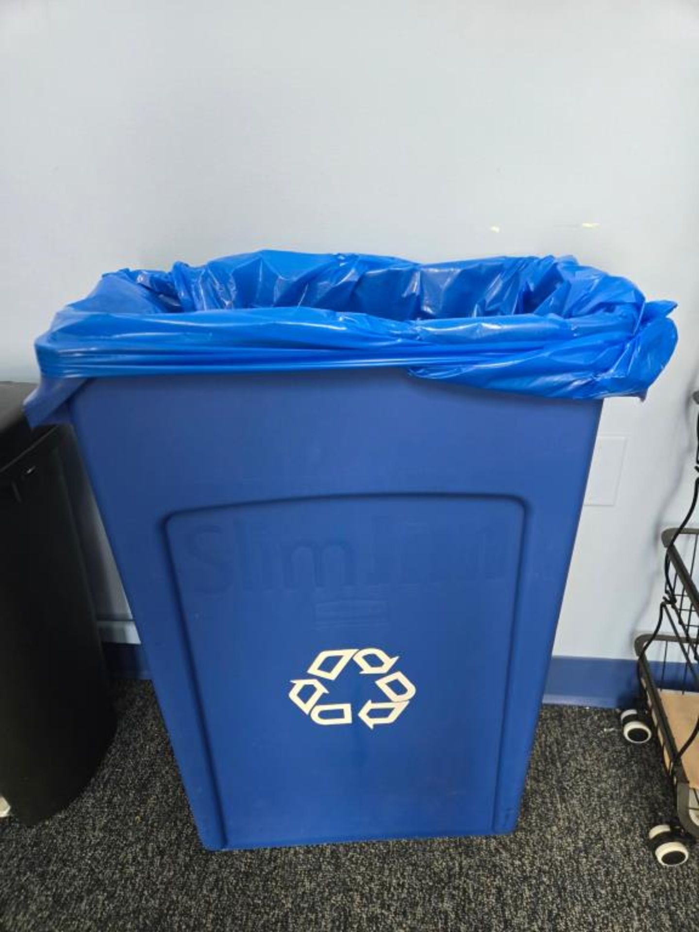 Kitchen Appliances - Image 19 of 20