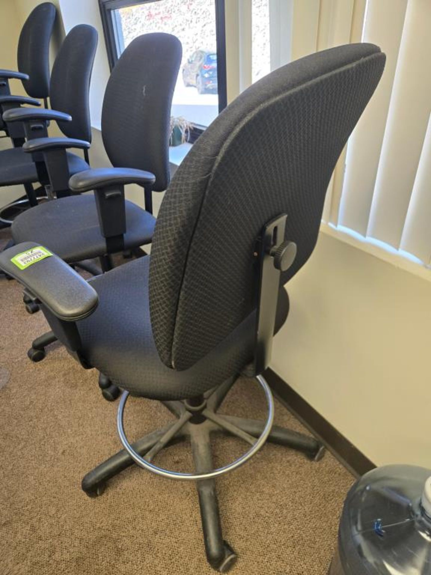 Office Chairs - Image 3 of 4