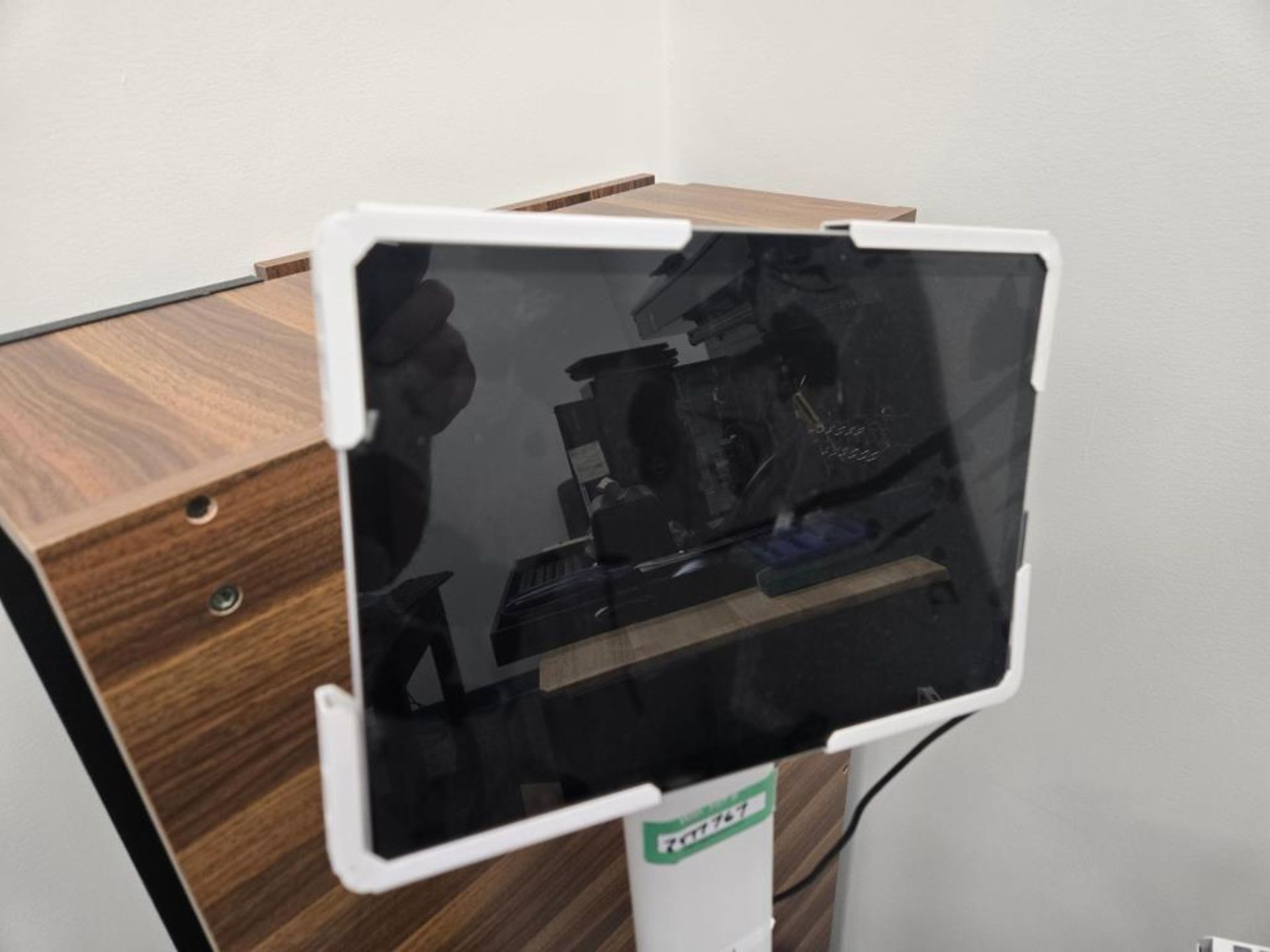 Scanning Stations - Image 3 of 10