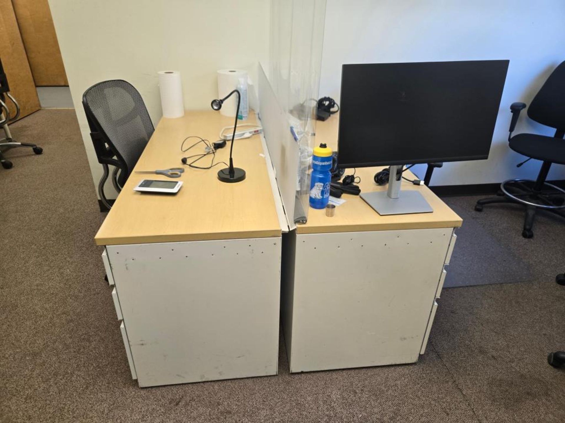 Office Furniture - Image 2 of 10