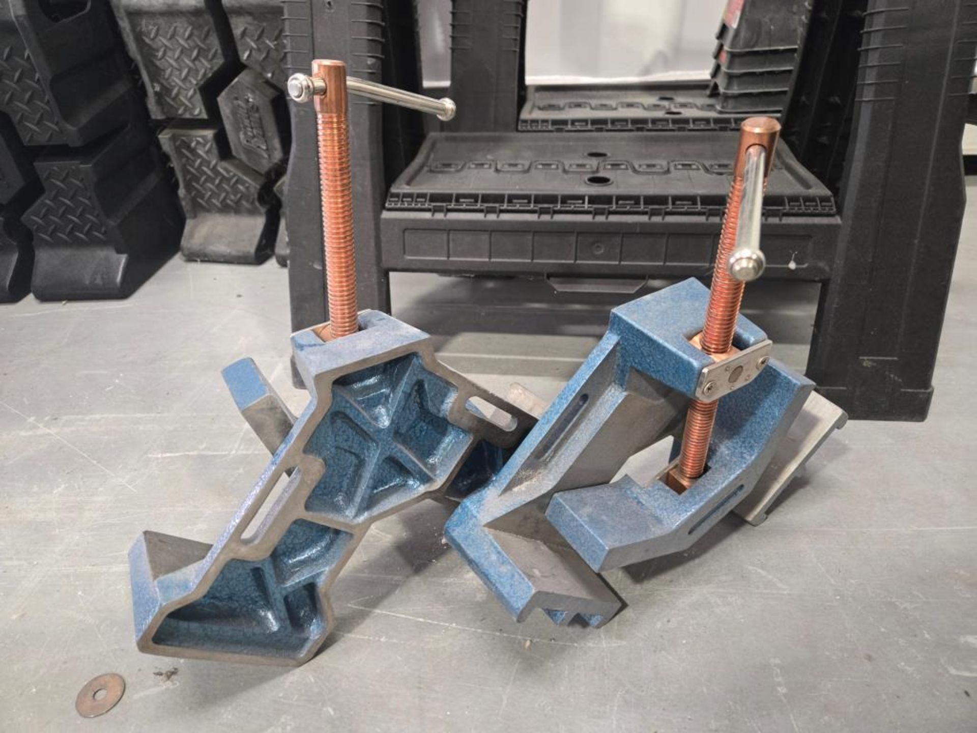 Support Equipment - Image 2 of 7