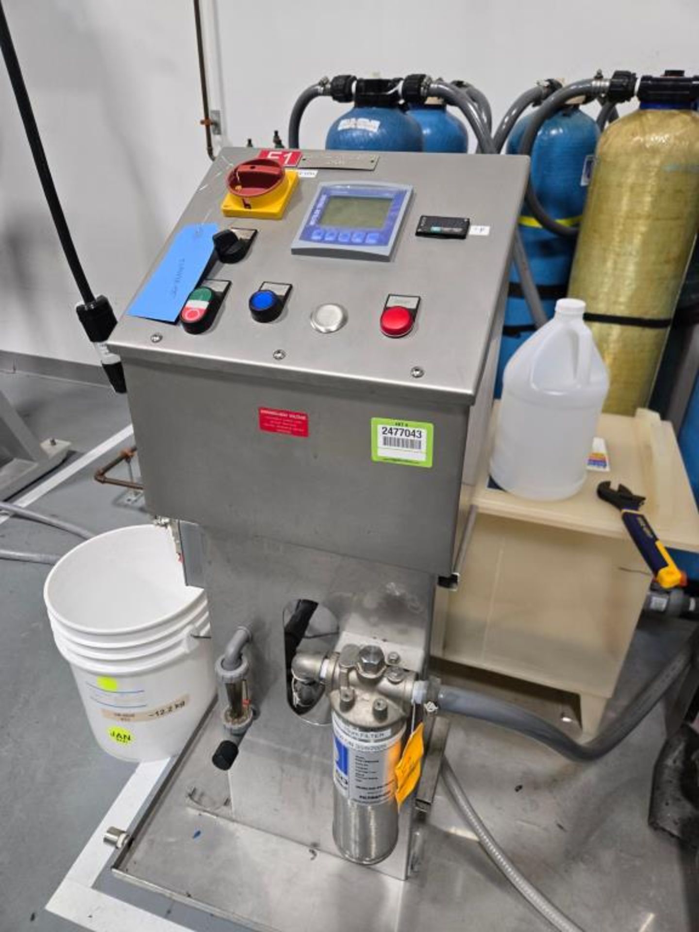 Water Purification System - Image 3 of 16