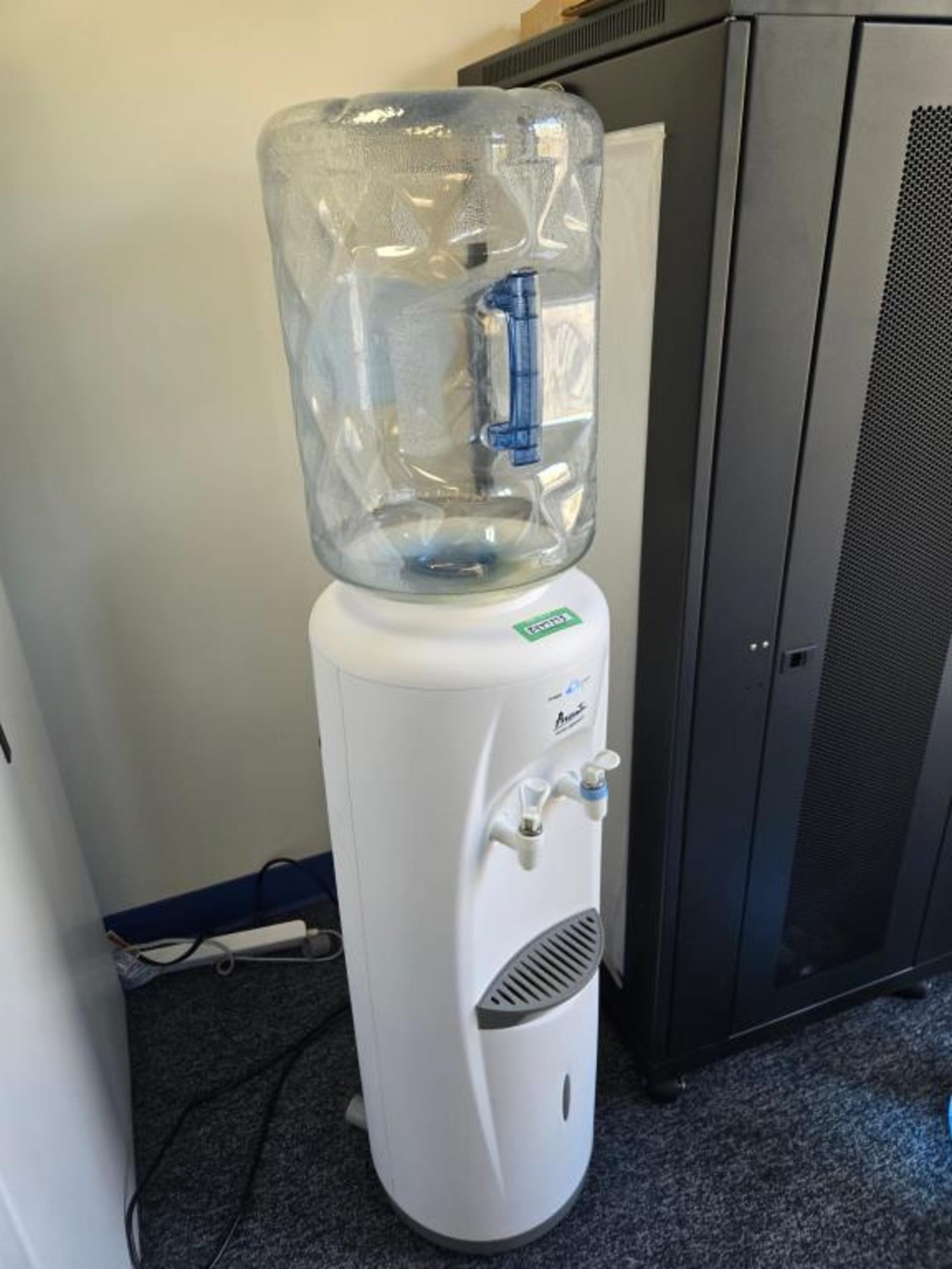 Kitchen Appliances - Image 6 of 20