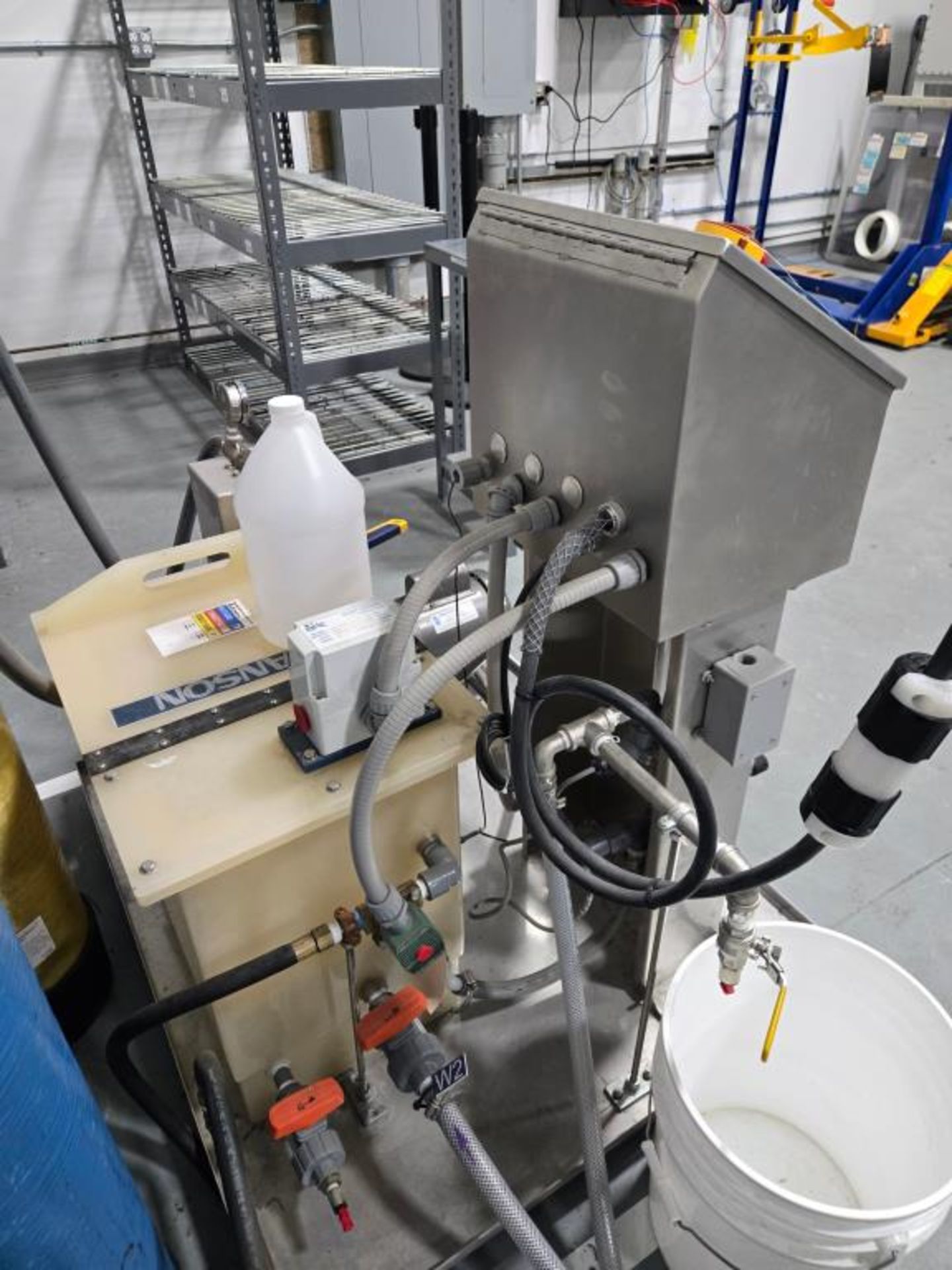 Water Purification System - Image 5 of 16