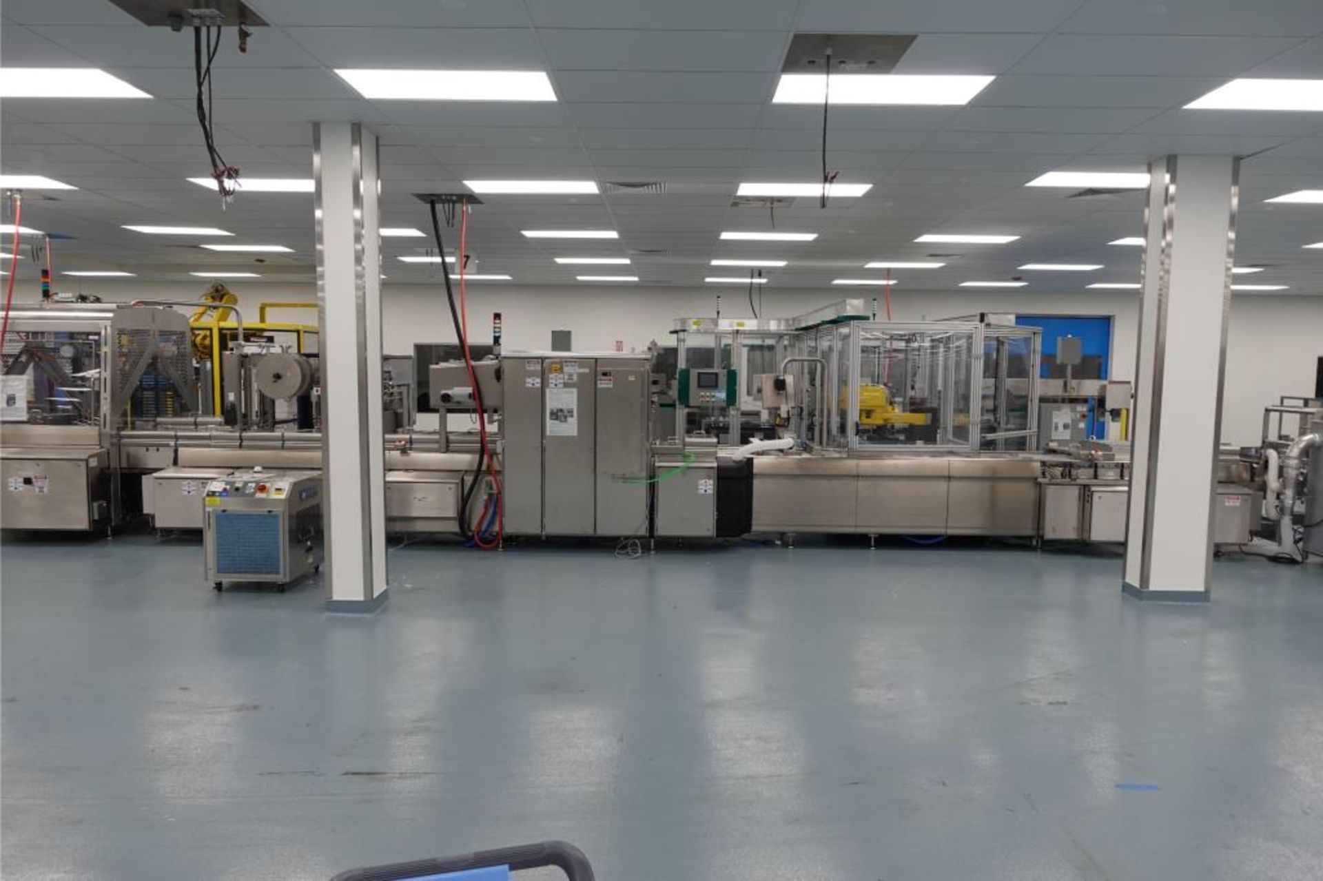 Linear Thermoformer Multivac R535 Stainless Steel Multi-Lane Linear Thermoformer (2021), 17 ...