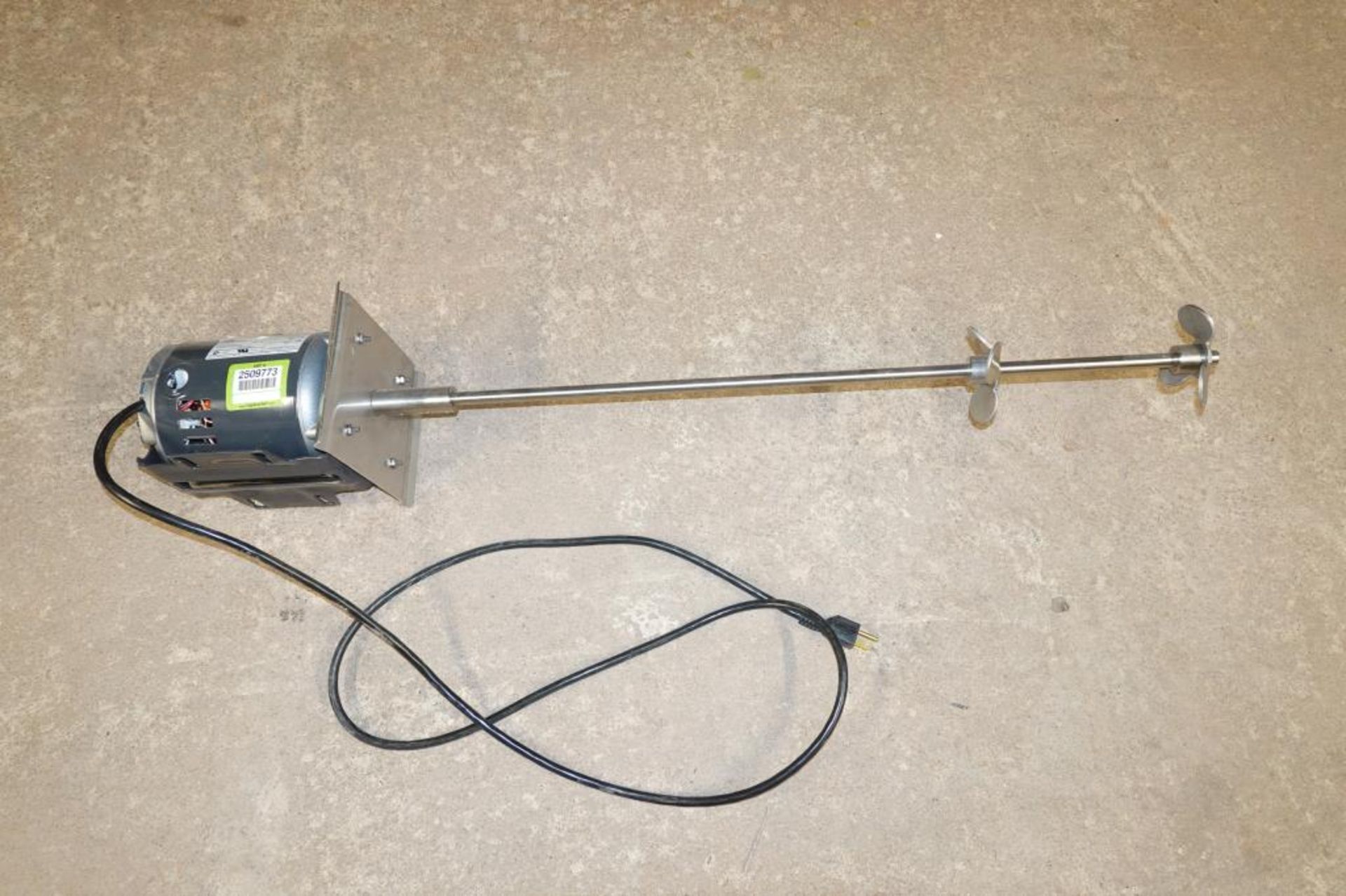 Dayton 1/3-HP Lab Stirrer