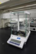 Mettler-Toledo Analytical Balance