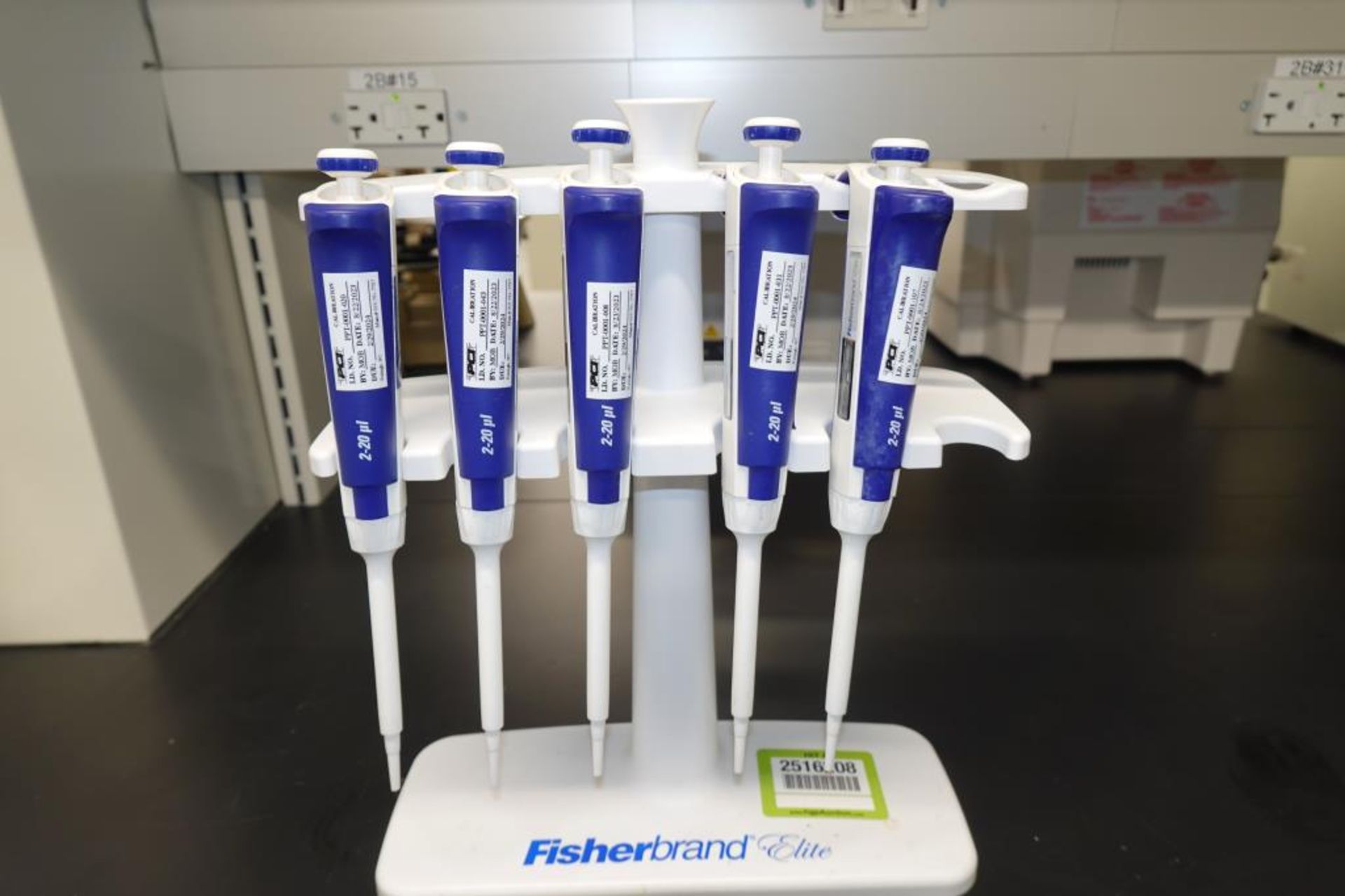 Fisherbrand Single Channel Pipettes - Image 2 of 5