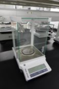 Mettler-Toledo Analytical Balance