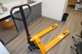 Standard 5,500 lb. Cap. Pallet Jack