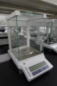 Mettler-Toledo Analytical Balance
