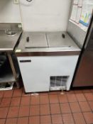 Master-Bilt Chest Freezer