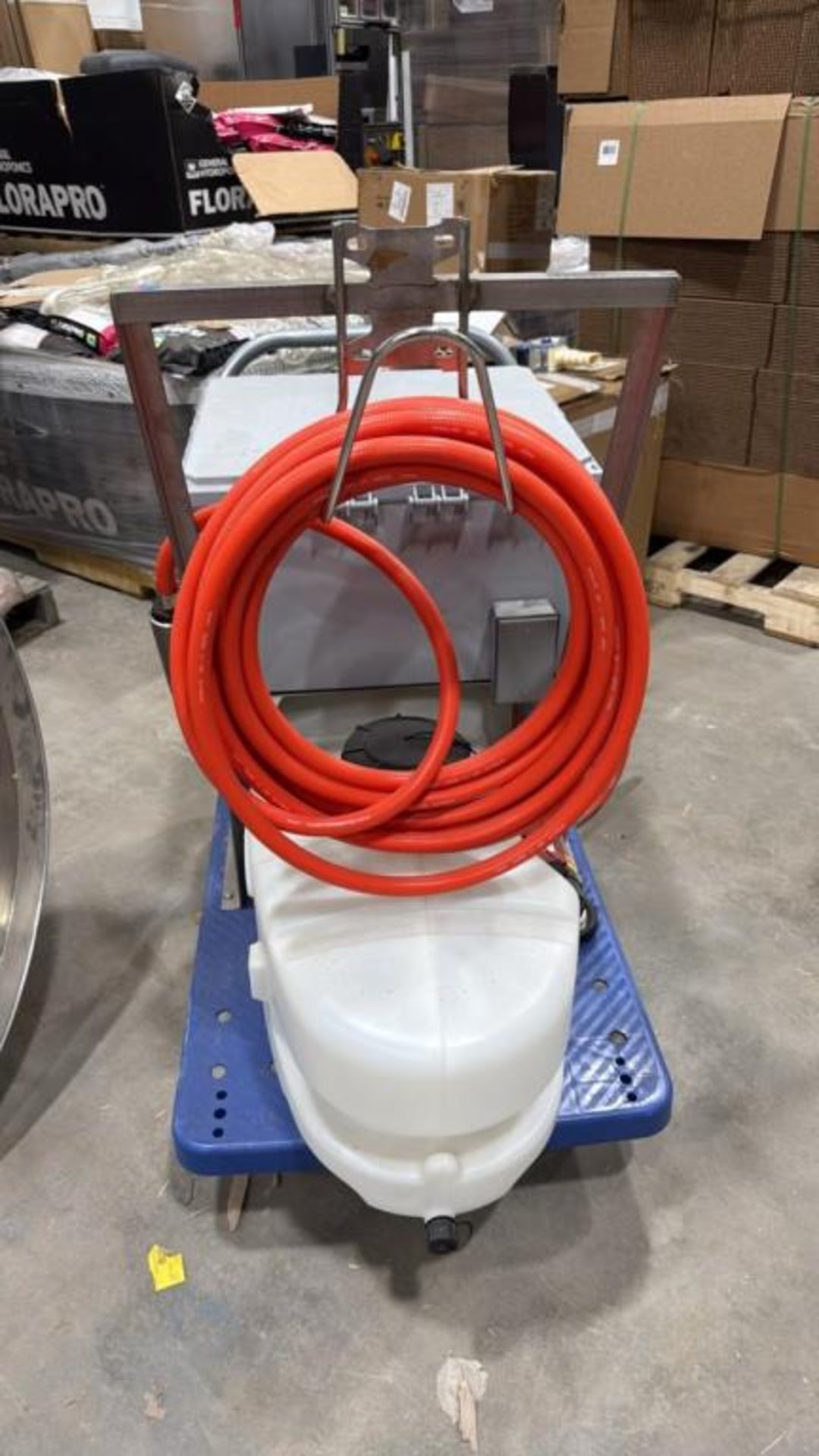 Portable Wash Down Sanitizing Sprayer - Image 3 of 8