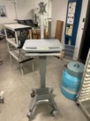 Mobile Laboratory Standing Desk