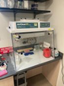 Air Clean 600 PCR Workstation