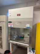 Nuaire Class II A2 Biosafety Cabinet