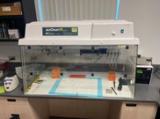 Air Clean 600 PCR Workstation