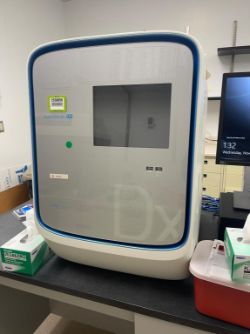 Applied Biosystems QuantStudio Dx PCR System