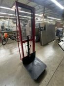 Dayton 2MPZ Platform Lift