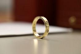 Cartier Love Ring Containing 8 Natural Diamonds F VS 2021 - 18kt Yellow Gold - Box and Paperwork