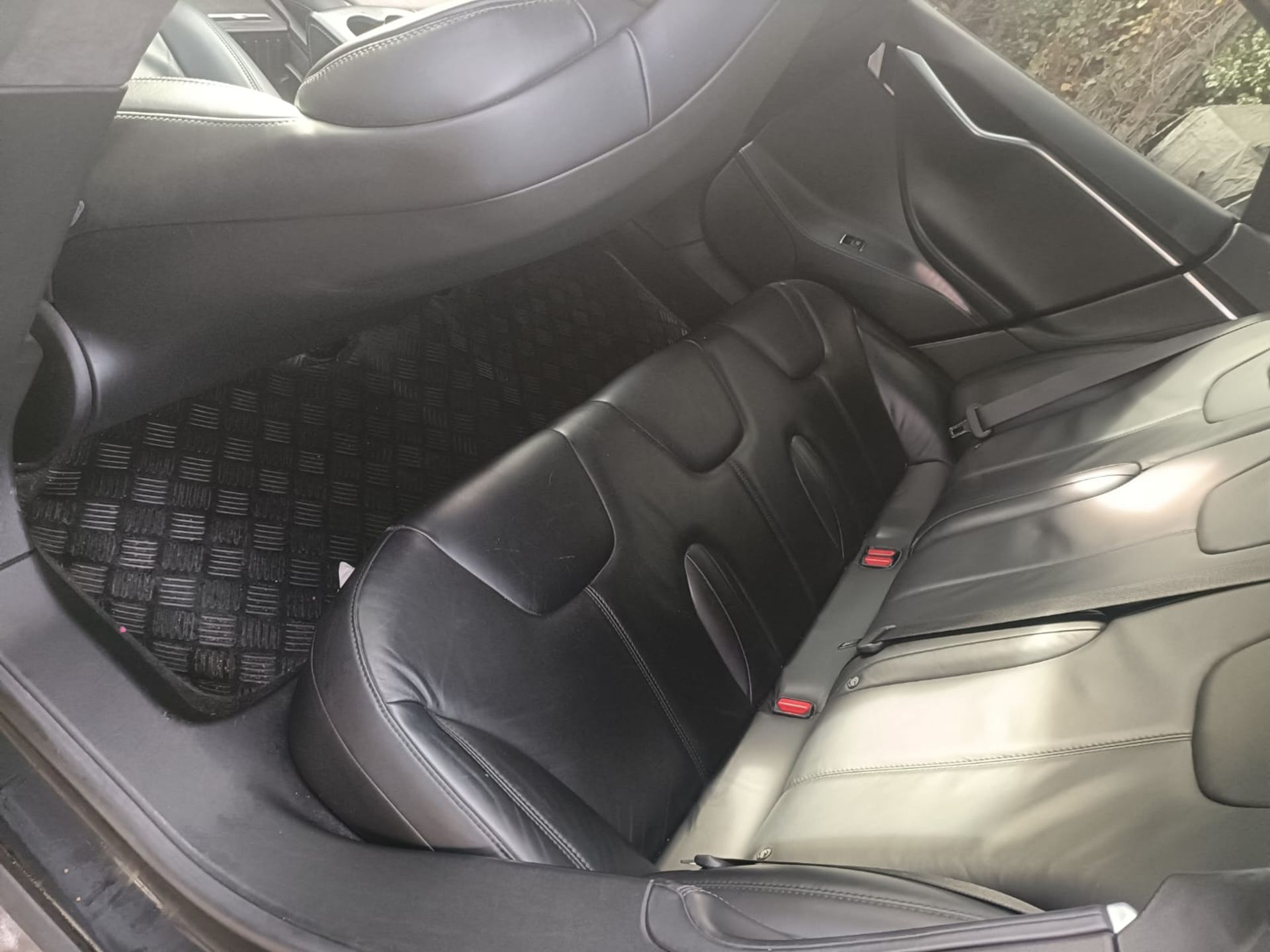 TESLA MODEL S 75 5dr Hatchback, 84,665mi (2017) - Image 15 of 16