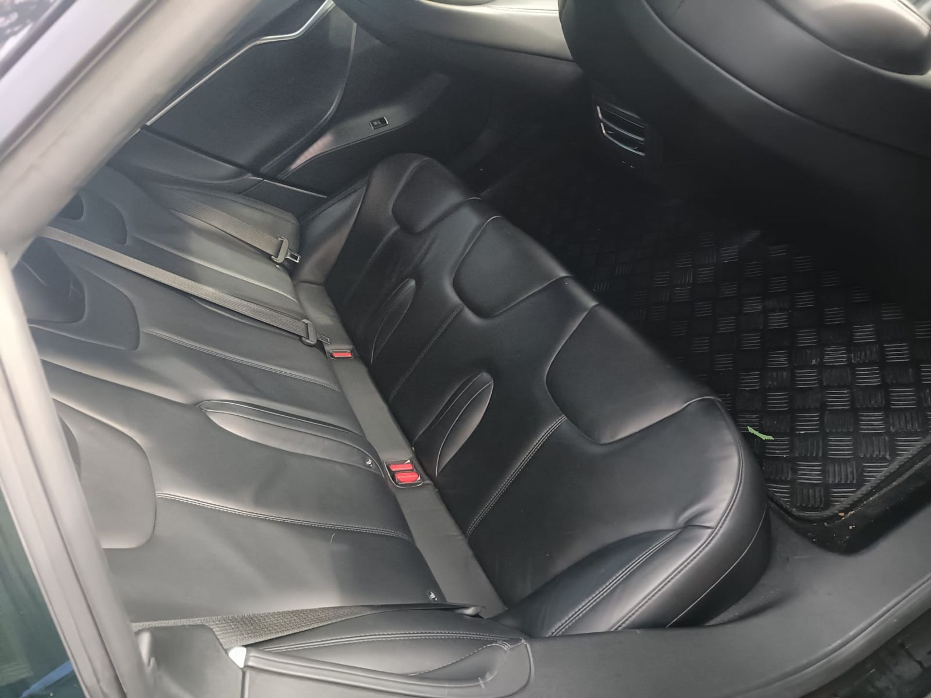 TESLA MODEL S 75 5dr Hatchback, 84,665mi (2017) - Image 14 of 16