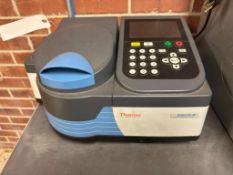 THERMO SCIENTIFIC GENESYS 30 VISIBLE SPECTROPHOTOMETER