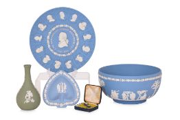 A GROUP OF WEDGWOOD CERAMICS