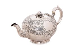 A VICTORIAN SILVER TEAPOT
