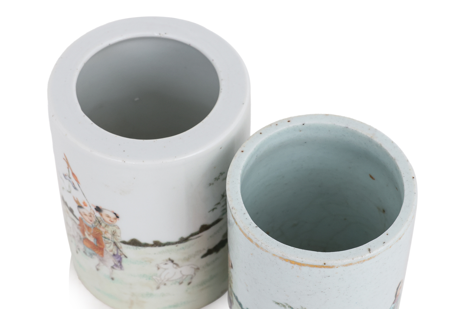 TWO FAMILLE ROSE PORCELAIN BRUSH POTS - Image 4 of 5