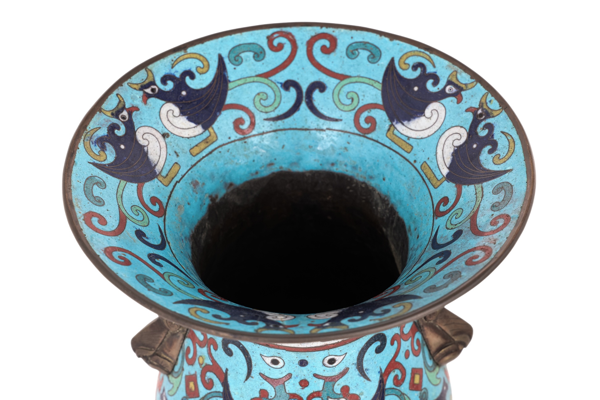 A PAIR OF CLOISONNE ENAMEL VASES OR SPITTOONS - Image 4 of 4