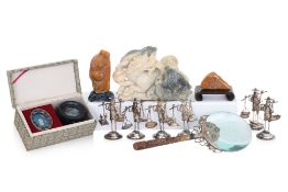 A GROUP OF ELEVEN CHINESE ITEMS (11)