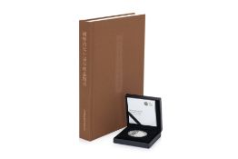 BEIJING CHENGXUAN AUCTIONS 2005-2015 TEN YEARS CATALOGUE AND STERLING SILVER COIN