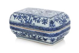 A BLUE AND WHITE PORCELAIN BOX AND COVER