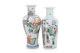 A WUCAI MALLET VASE AND A FAMILLE VERTE BALUSTER VASE