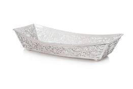 A SMALL CHINESE EXPORT SILVER TRAY