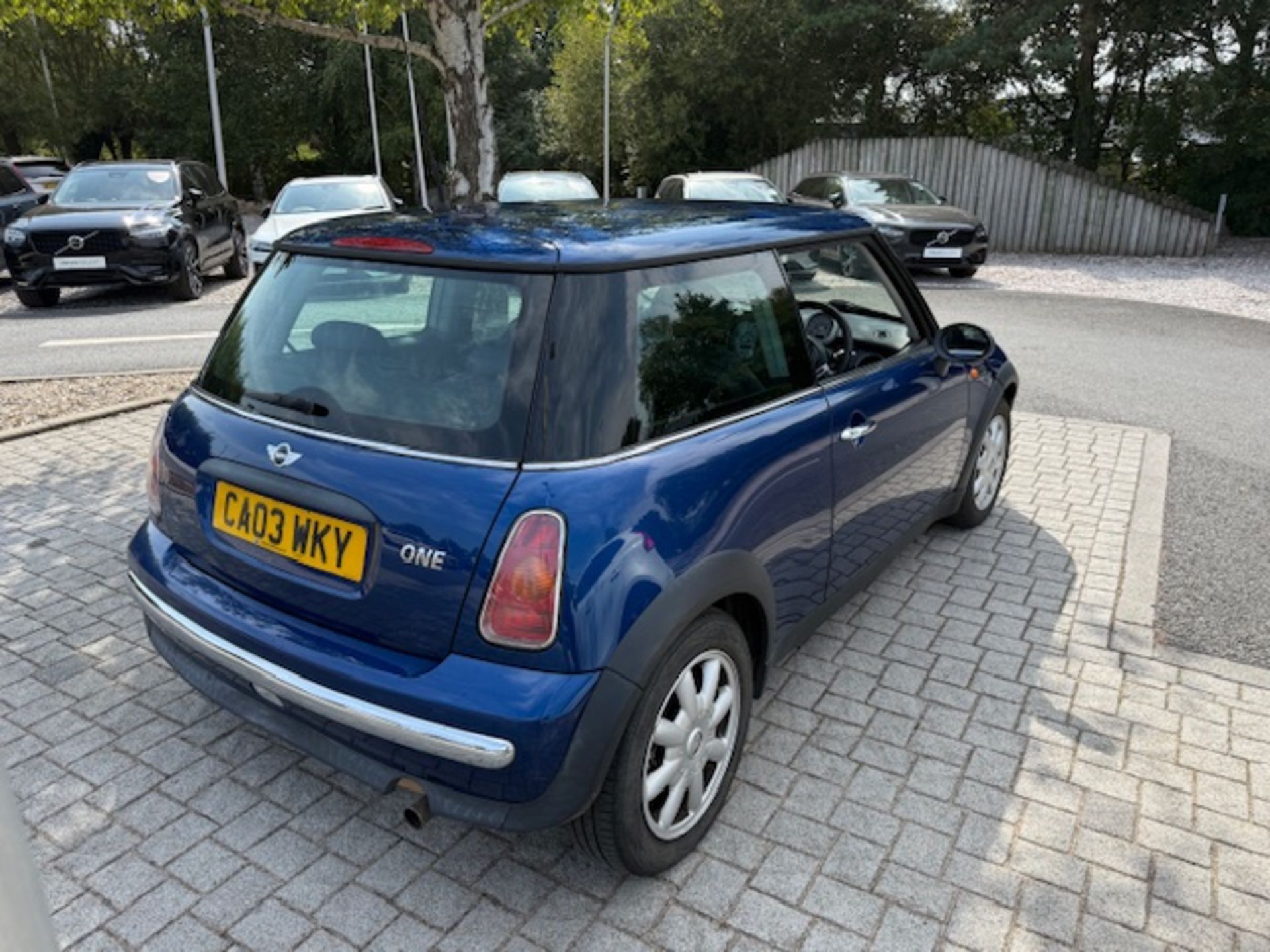 03/03 MINI MINI ONE 1598cc 5 Spd Manual Petrol 3 Dr H/Back (Blue, 135k ...