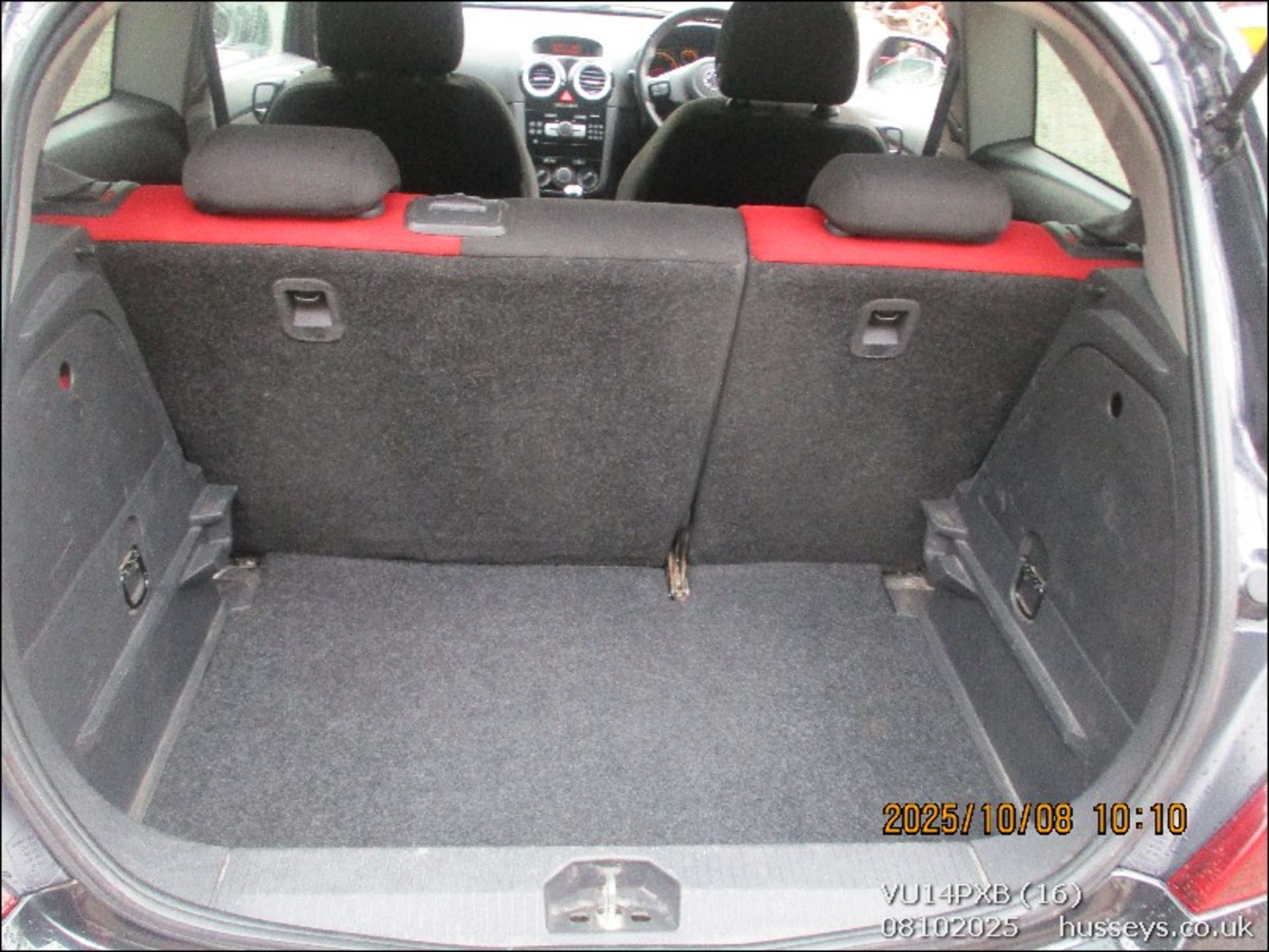 14/14 VAUXHALL CORSA SRI 1398cc 5 Spd Manual Petrol 3 Dr H/Back (Black, 116k) VU14PXB - Image 16 of 19