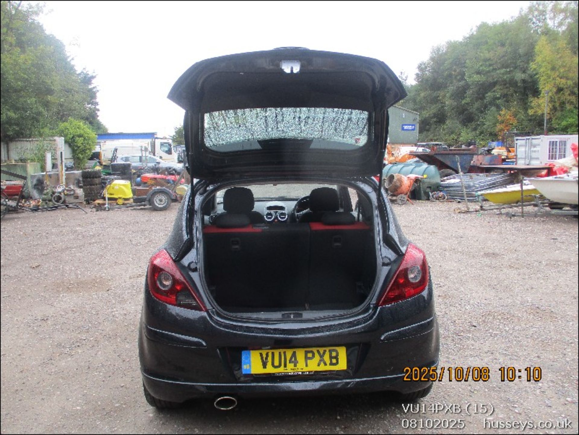 14/14 VAUXHALL CORSA SRI 1398cc 5 Spd Manual Petrol 3 Dr H/Back (Black, 116k) VU14PXB - Image 15 of 19