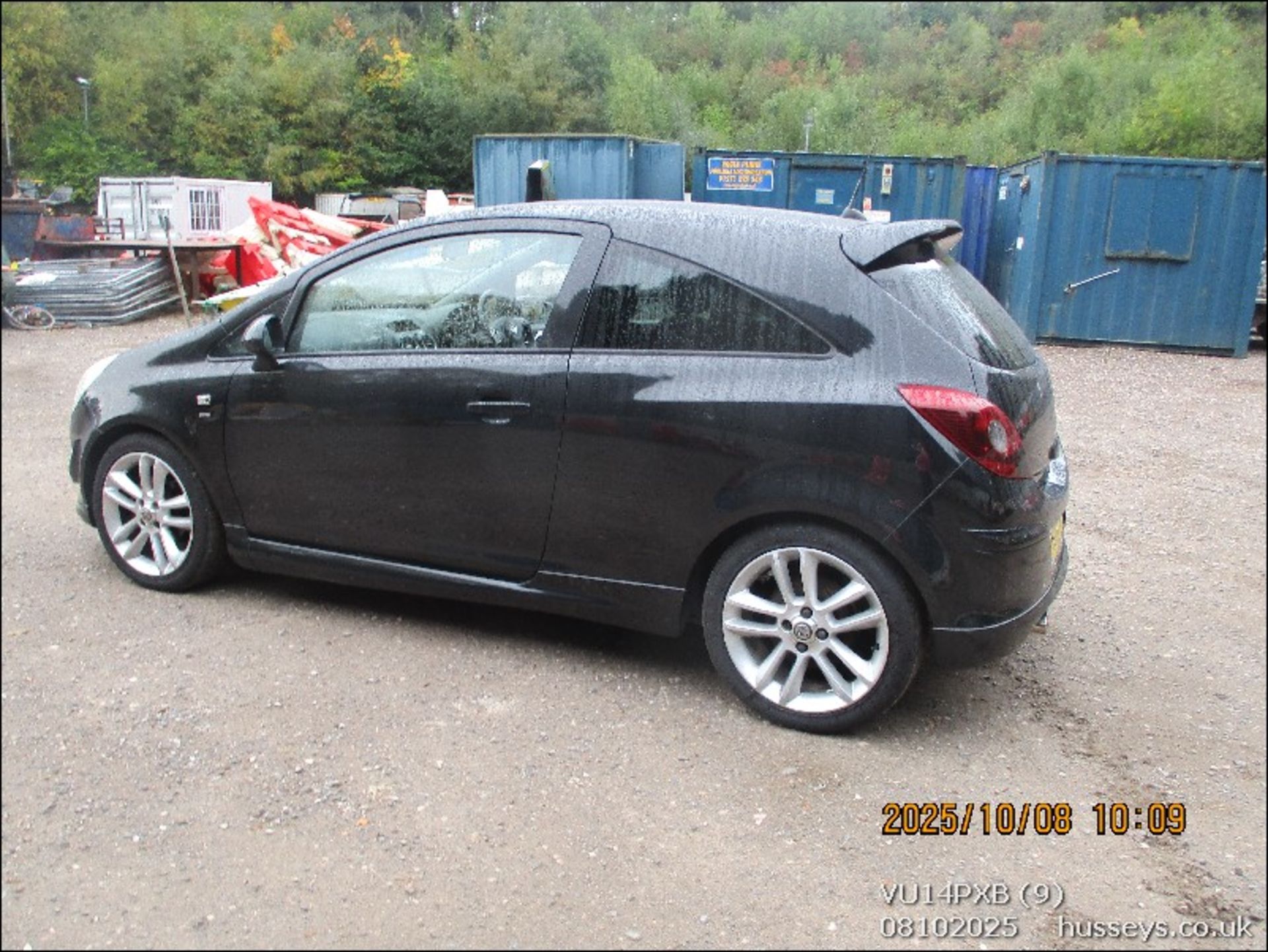 14/14 VAUXHALL CORSA SRI 1398cc 5 Spd Manual Petrol 3 Dr H/Back (Black, 116k) VU14PXB - Image 9 of 19