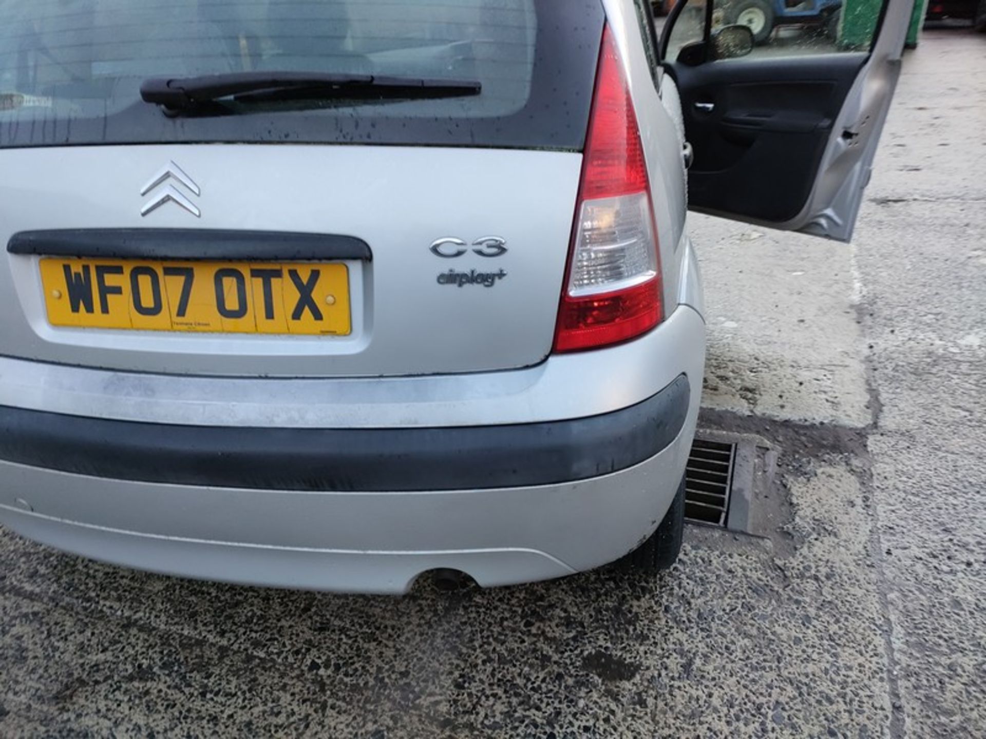 07/07 CITROEN C3 AIRPLAY+ 1124cc 5 Speed Manual Petrol 5 Door Hatchback Silver WF07OTX - Image 17 of 35